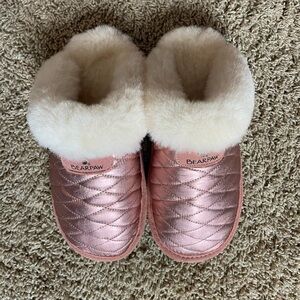 Bearpaw womens size 8 pink fluffy slide on booties